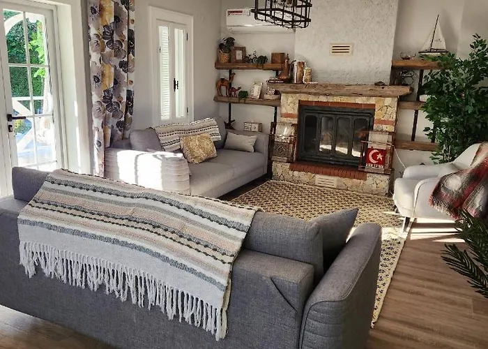 Kayi Kottage In Peaceful Calis Few Minutes From çaliş Sunny Hébergement de vacances